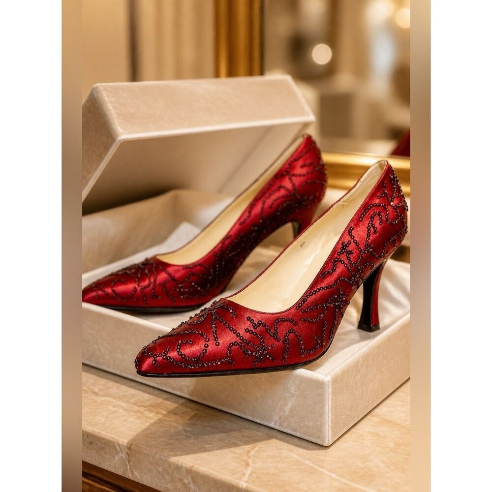 PLUM JENNIFER MOORE BEADED PUMPS ATLANTIC STYLE 8B